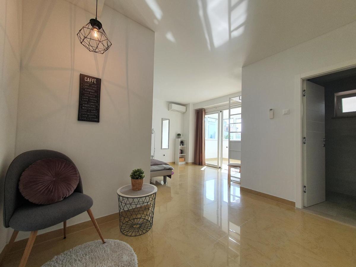 Apartmani Melanie 波雷奇 外观 照片